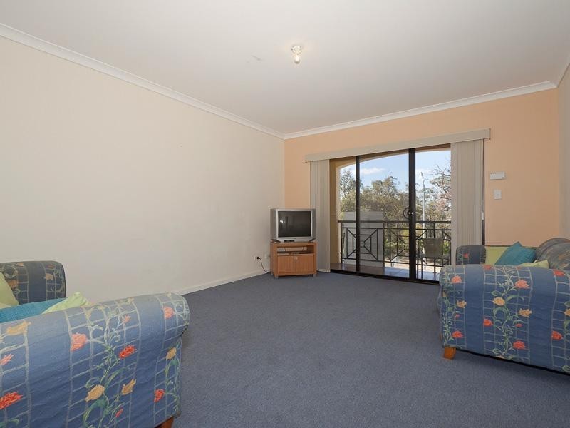 443 Lakeside Drive, Joondalup WA 6027