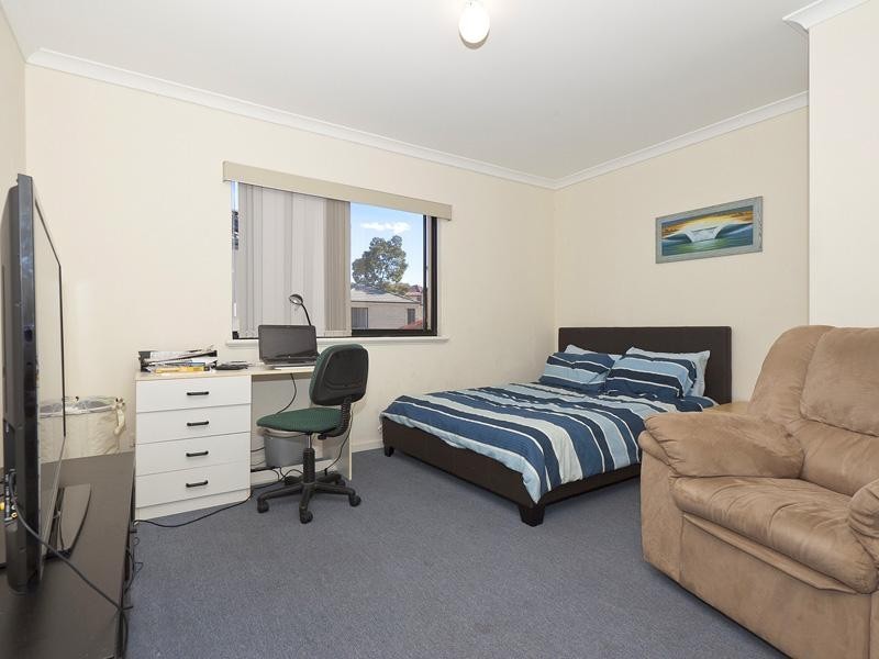 443 Lakeside Drive, Joondalup WA 6027