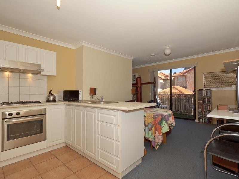 443 Lakeside Drive, Joondalup WA 6027