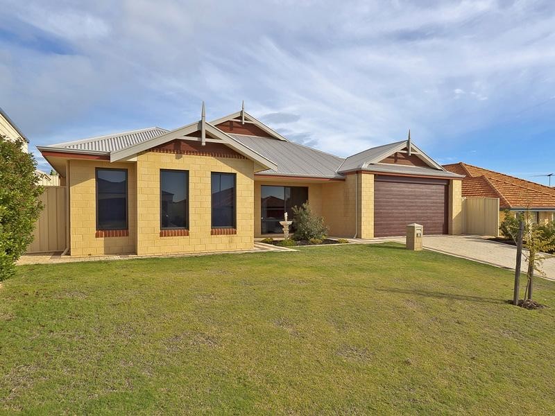59 Crosthwait Circle, Tapping WA 6065