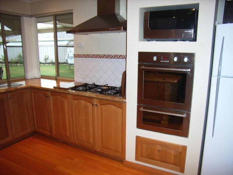 4 Sanford Court, Heathridge WA 6027