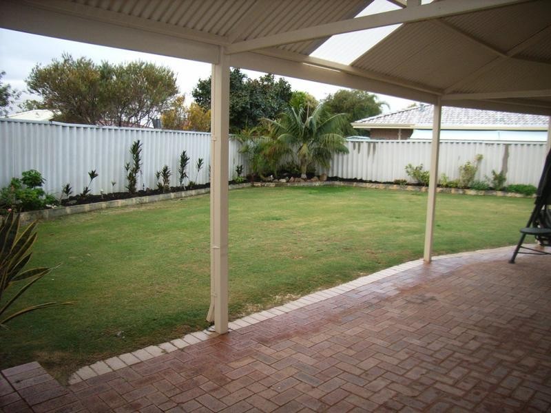 4 Sanford Court, Heathridge WA 6027