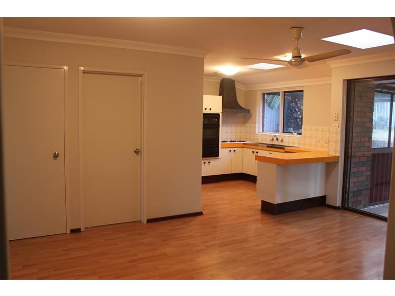 16 Lalina Way, Wanneroo WA 6065