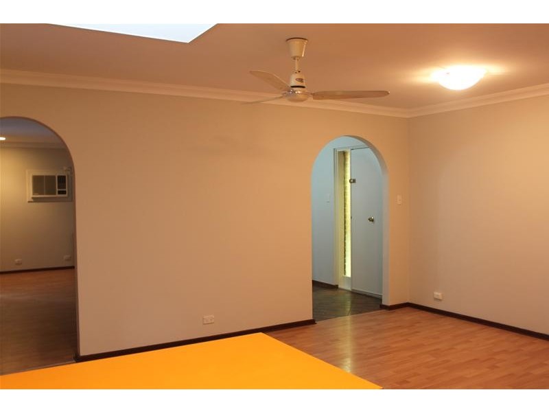 16 Lalina Way, Wanneroo WA 6065