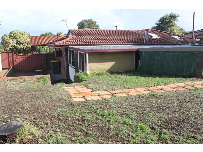 16 Lalina Way, Wanneroo WA 6065