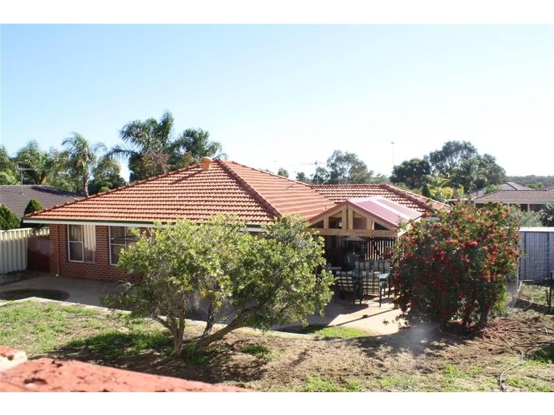 32 Eucumbene Crescent, Joondalup WA 6027