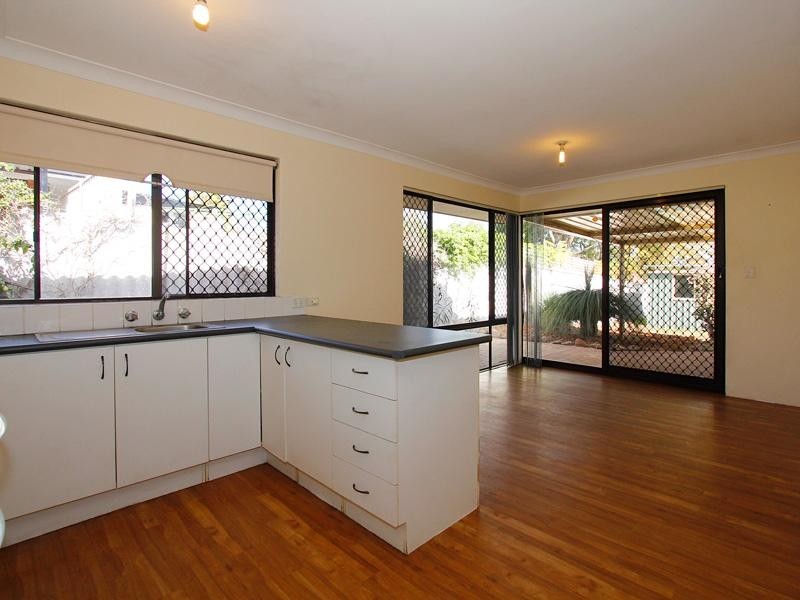 63 Adelaide Circle, Craigie WA 6025