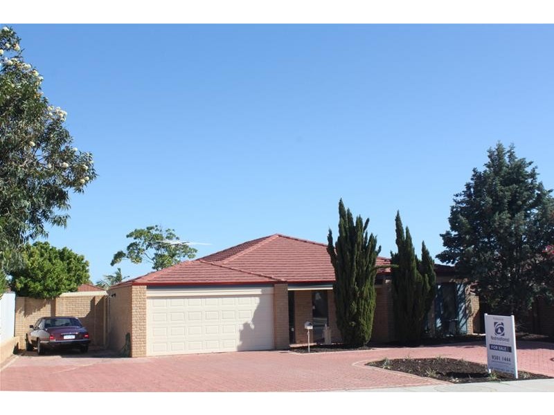 36 Golf Links Drive, Carramar WA 6031