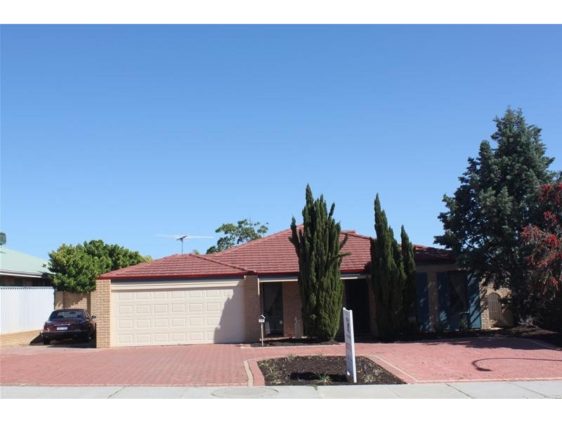 36 Golf Links Drive, Carramar WA 6031