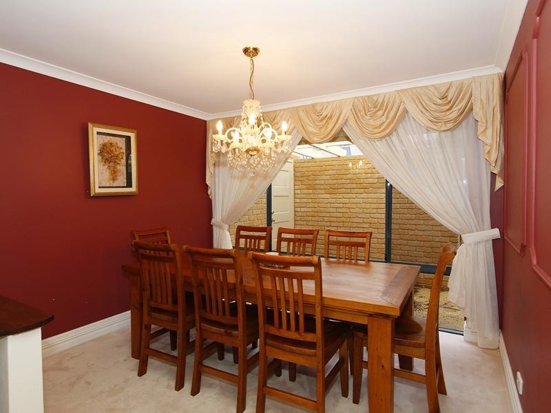 36 Golf Links Drive, Carramar WA 6031