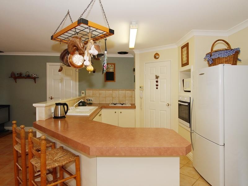 36 Golf Links Drive, Carramar WA 6031