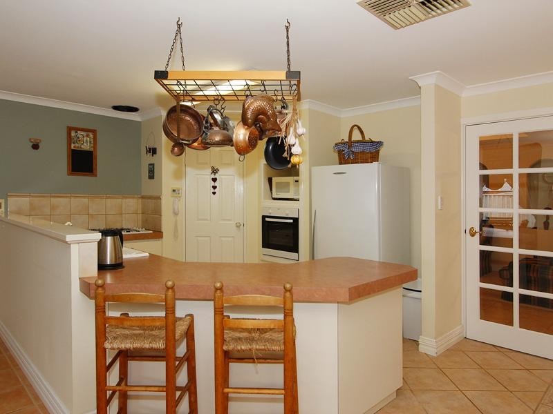 36 Golf Links Drive, Carramar WA 6031