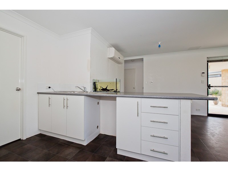 18 Harden Park Trail, Carramar WA 6031