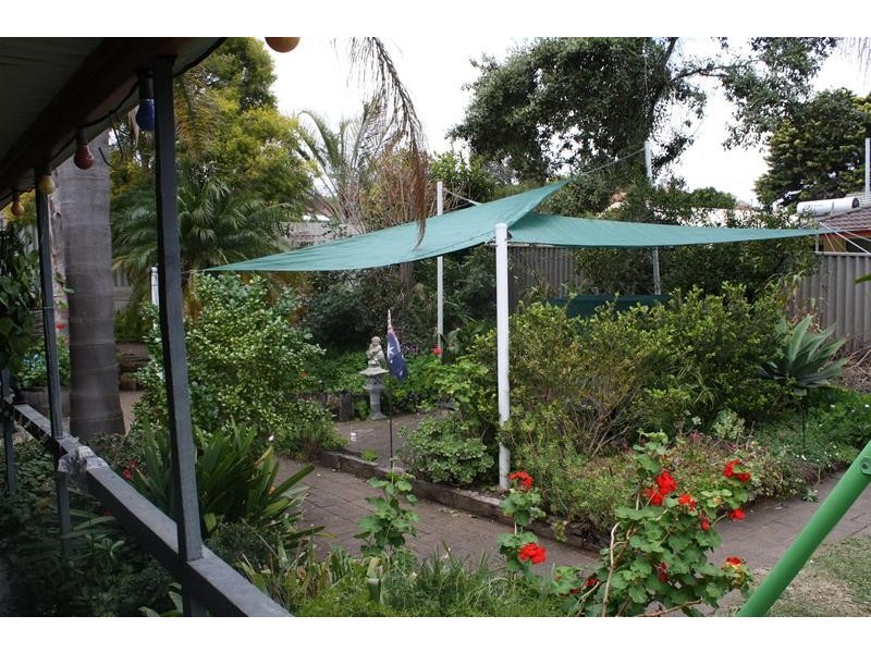 35 Nolyang Crescent, Wanneroo WA 6065