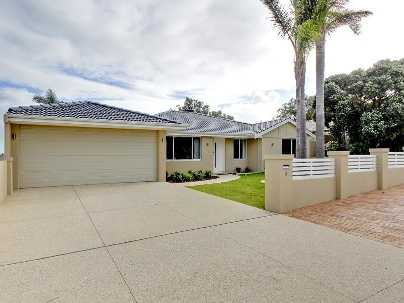 8 Smoothstone Court, Joondalup WA 6027