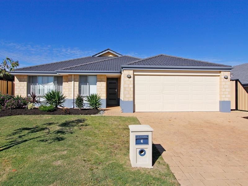 6 Strowan Pass, Carramar WA 6031