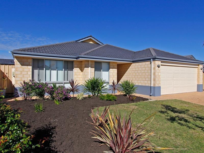 6 Strowan Pass, Carramar WA 6031