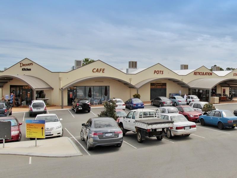 6 Strowan Pass, Carramar WA 6031