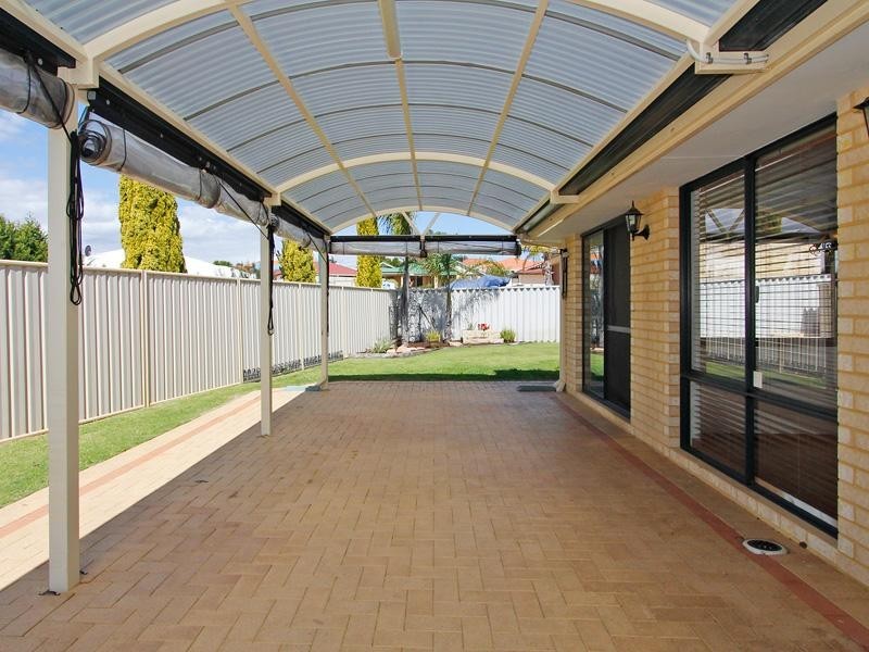100 Roxburgh Circle, Kinross WA 6028