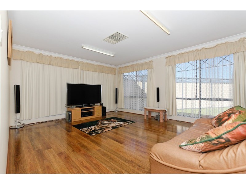 37 Shalimar Rise, Currambine WA 6028