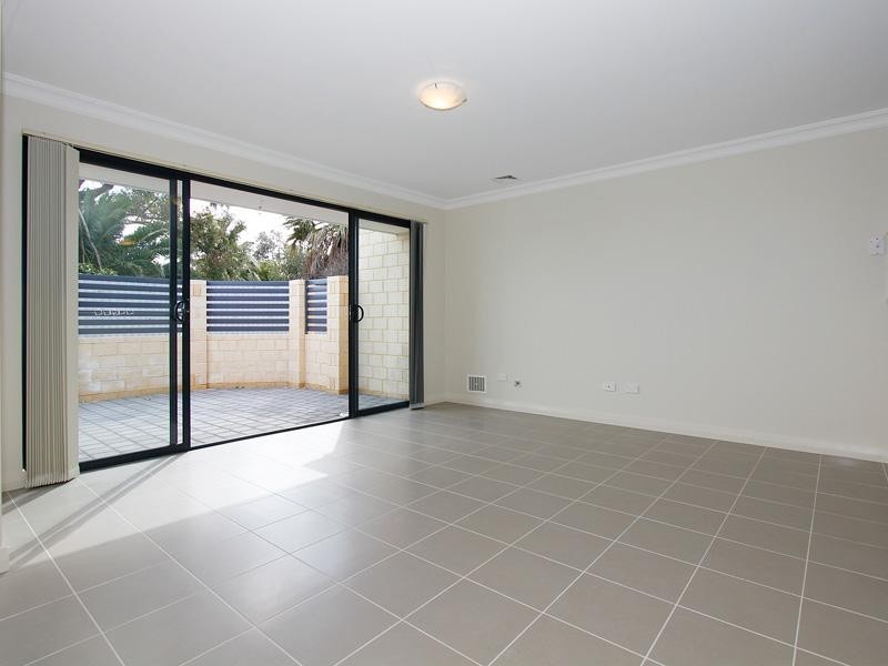 23C Loughton Way, Balga WA 6061