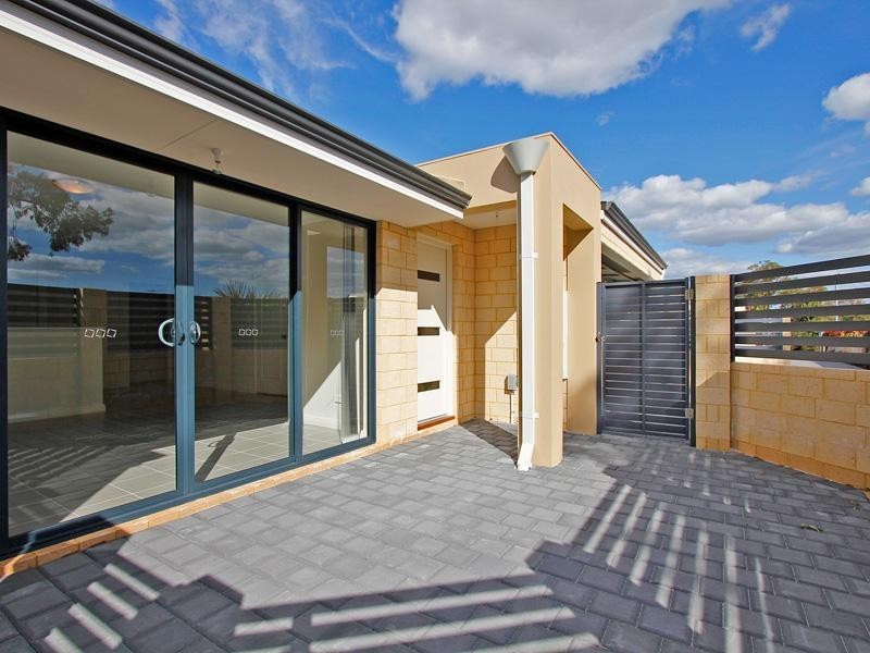 23C Loughton Way, Balga WA 6061