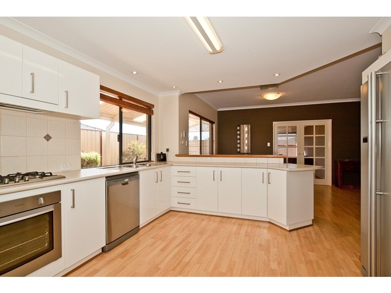 6 Soho Lane, Currambine WA 6028