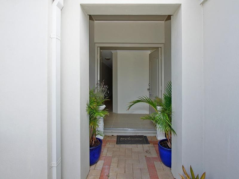 10 Grasslands Loop, Kingsley WA 6026