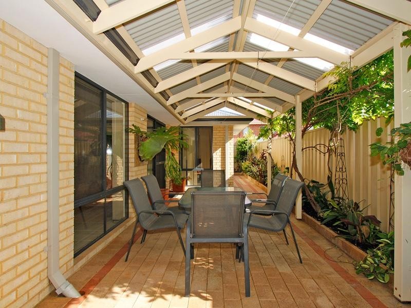 10 Grasslands Loop, Kingsley WA 6026