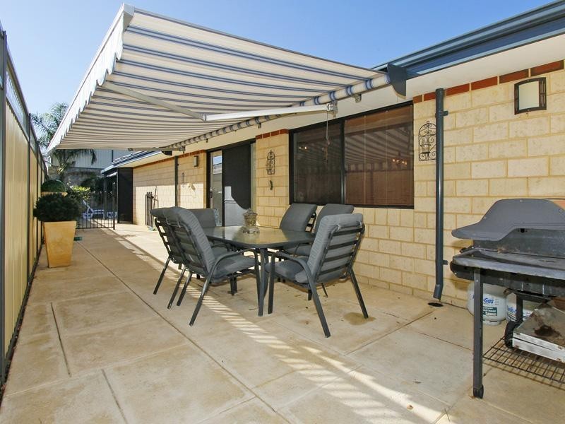 40 Tandara Fairway, Tapping WA 6065