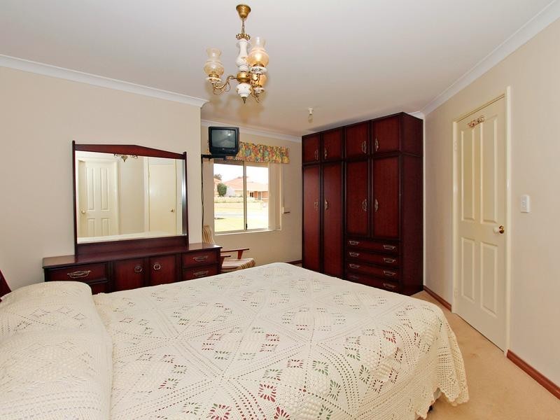 124 Kinross Drive, Kinross WA 6028