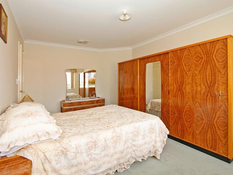 124 Kinross Drive, Kinross WA 6028