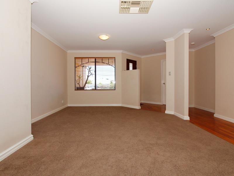 8 Tocal Court, Tapping WA 6065