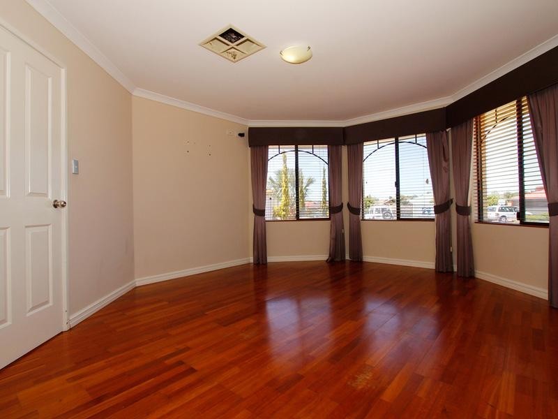 8 Tocal Court, Tapping WA 6065