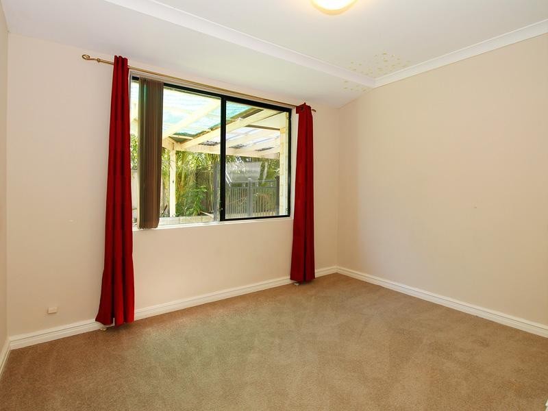 8 Tocal Court, Tapping WA 6065