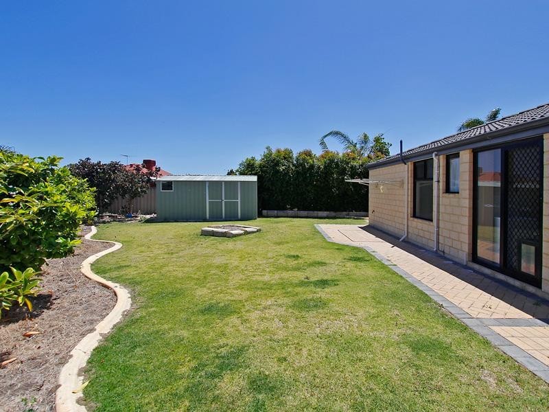8 Tocal Court, Tapping WA 6065