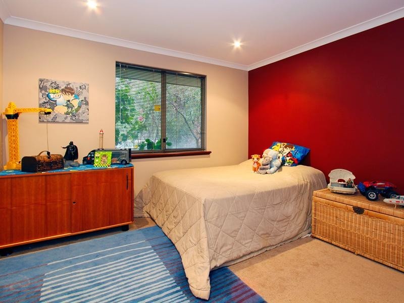 15 Seminole Close, Connolly WA 6027