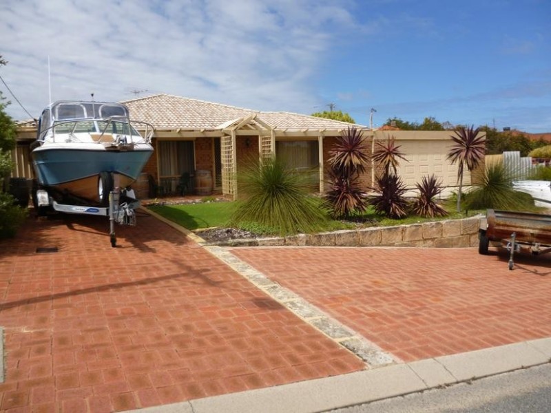 19 Oakover Way, Heathridge WA 6027