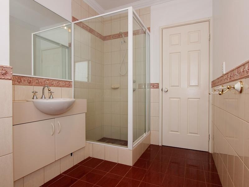 12 St Thomas Loop, Iluka WA 6028