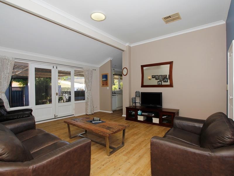 143 Tapping Way, Quinns Rocks WA 6030