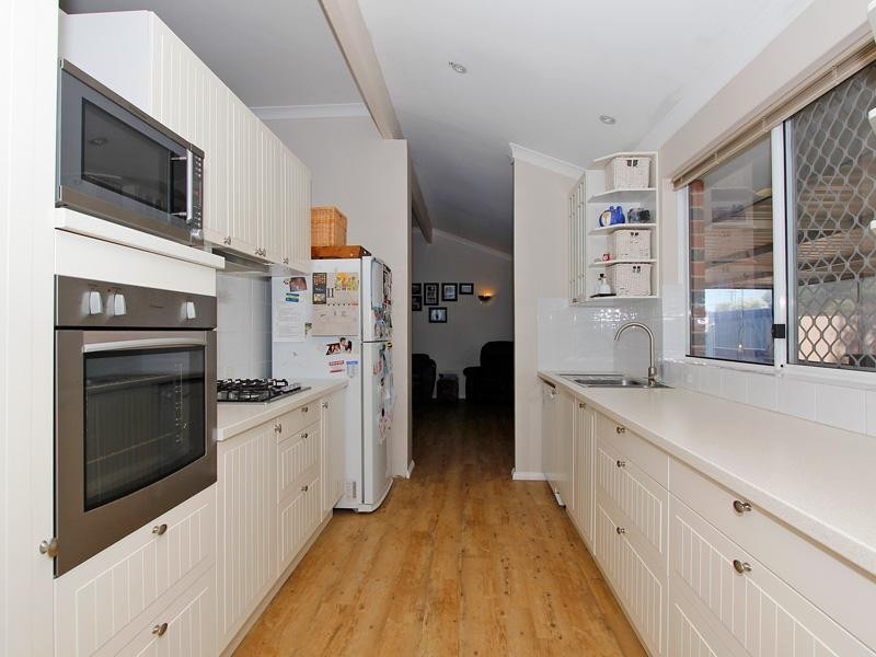 143 Tapping Way, Quinns Rocks WA 6030