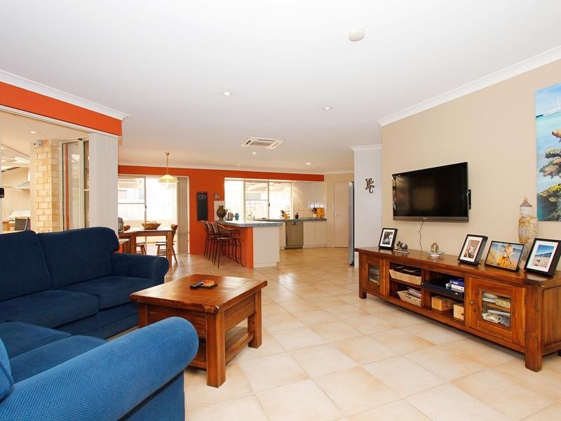 161 Cook Avenue, Hillarys WA 6025