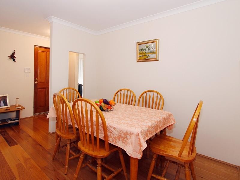 22B Combewood Loop, Carramar WA 6031
