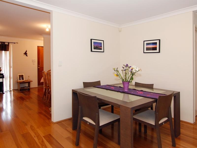 22B Combewood Loop, Carramar WA 6031