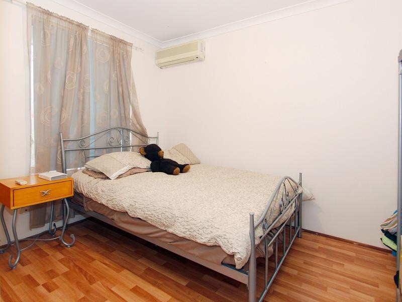 22B Combewood Loop, Carramar WA 6031