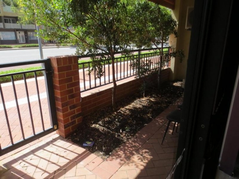 10/18 Kingsbury Road, Joondalup WA 6027