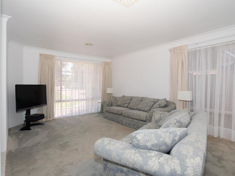 7 Tumba Court, Joondalup WA 6027