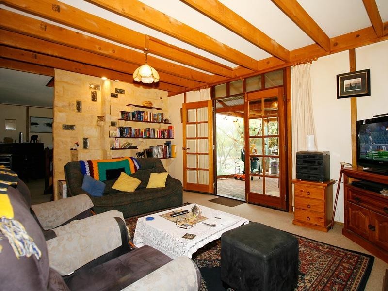 7 Graham Road, Quinns Rocks WA 6030