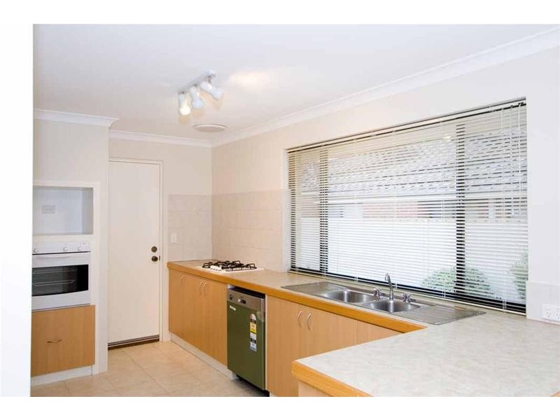 2 Soho Lane, Currambine WA 6028