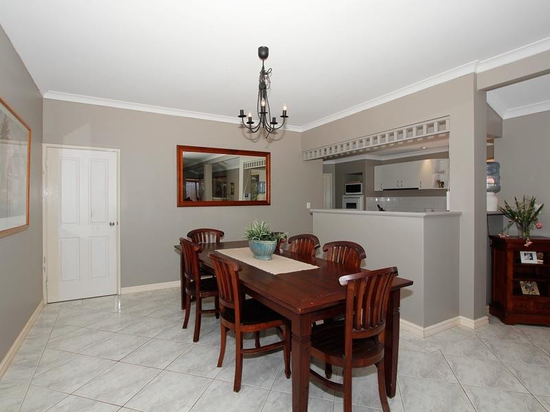 11 Paragon Rise, Currambine WA 6028